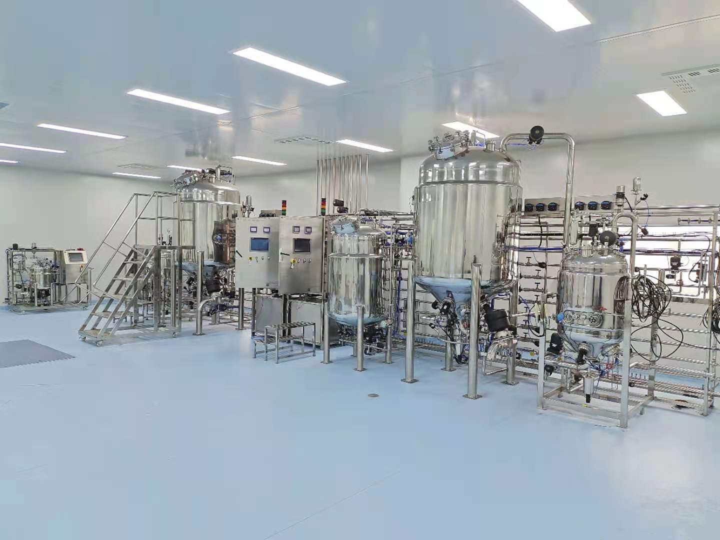 20-100、200-1000L不銹鋼植物細(xì)胞培養(yǎng)罐